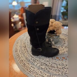 Womens Black Mid Calf Boots